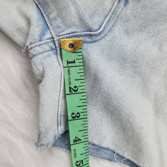Blank NYC Women’s Light Blue The Fulton Roll Up Cotton Denim Shorts Size 28 - Picture 5 of 7